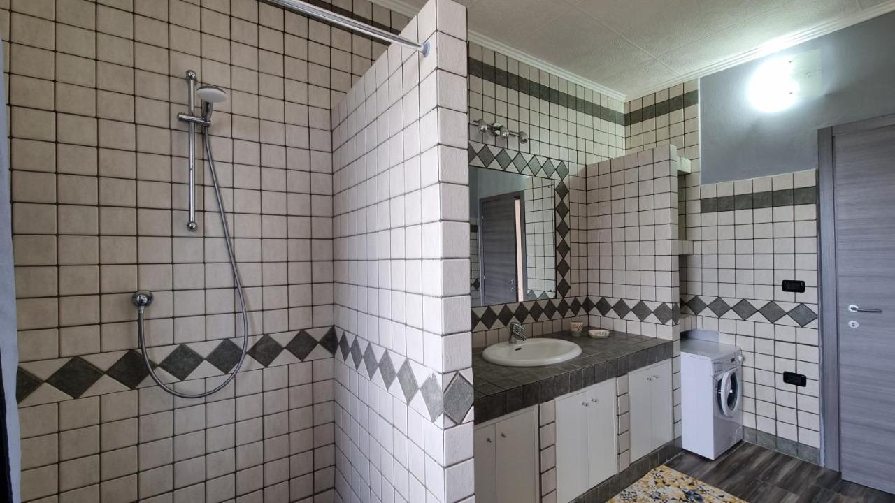 Hollywood Apartment Capoliveri  Exterior photo